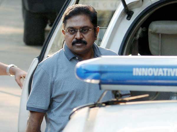 ఎవరీ దినకరన్?