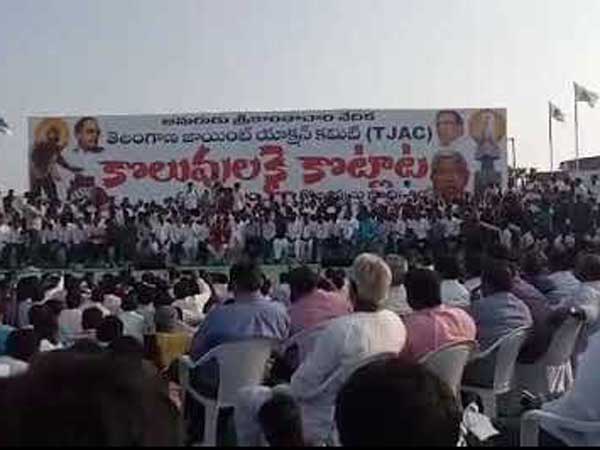 ఓయూ విద్యార్థులపై ఇలా లాఠీల న్రుత్యం..