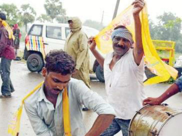 యువతలో జోష్...