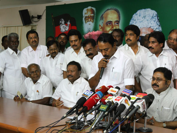 దినకరన్కు శుభాకాంక్షలు తెలిపిన 10 మంది అన్నాడిఎంకె ఎమ్మెల్యేలు