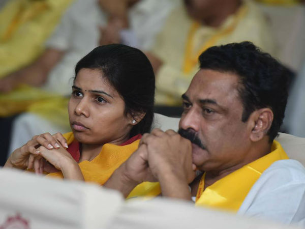నాన్న కోరికే మేరకే పవన్ రాలేదు