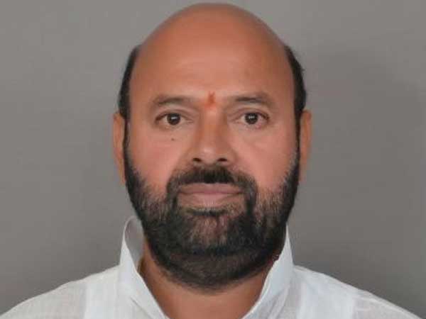 క్షమించాలని కోరిన ముత్తిరెడ్డి