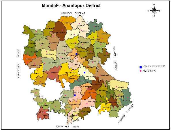 బస్సు లోయలోపడి 17మంది మృతి