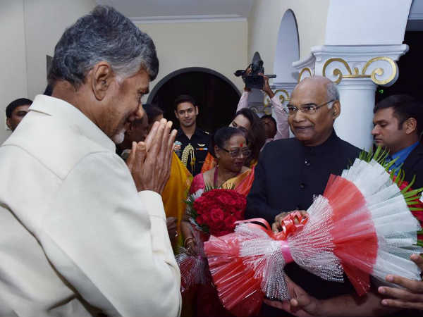 రాష్ట్రపతి కోసం పసందైన విందు ఏర్పాట్లు...