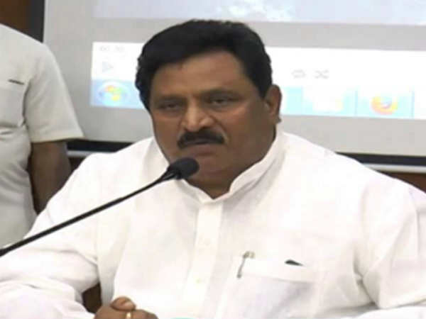 కార్యక్రమానికి వెళ్లకుండా తిరుపతికి..