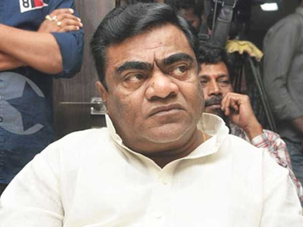 మంత్రిగా పనిచేసిన బాబుమోహన్
