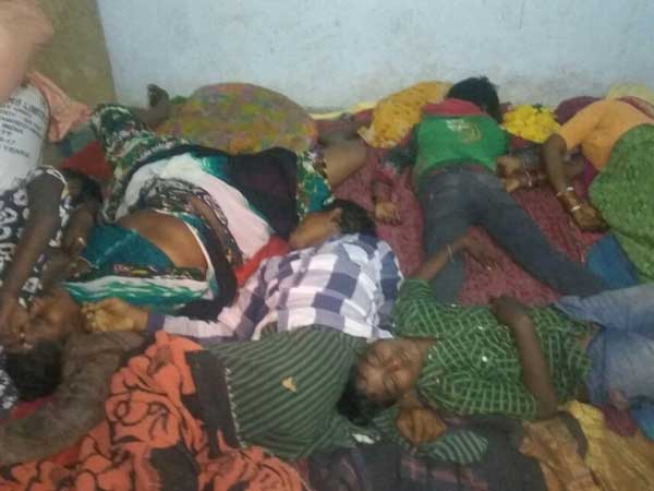Seven die in a family at Pamukunta Seven die in a family at Pamukunta