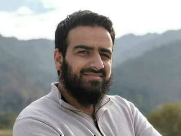 Boy Whose Home Set On Fire By Terrorists Tops Kashmir Civil Service Exam Boy Whose Home Set On Fire By Terrorists Tops Kashmir Civil Service Exam