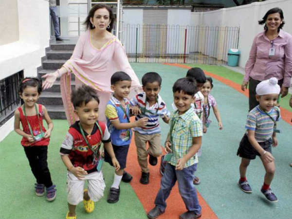 Rs.24 Lakhs Admission Fee in that School.. Still.. Almost Every Bollywood Star Kid Goes To This School in Mumbai Rs.24 Lakhs Admission Fee in that School.. Still.. Almost Every Bollywood Star Kid Goes To This School in Mumbai