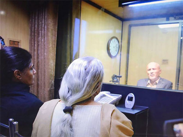 Kulbhushan Jadhav spoke in an atmosphere of coercion at meeting with mother, wife: MEA Kulbhushan Jadhav spoke in an atmosphere of coercion at meeting with mother, wife: MEA