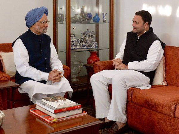 Manmohan Singh calls Rahul Gandhi the darling'of Congress Manmohan Singh calls Rahul Gandhi the darling'of Congress