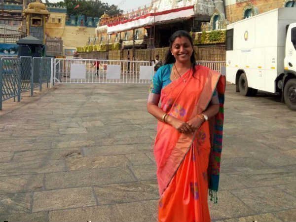 YSRCP MLA Roja offers prayer at Tirumala on Tuesday YSRCP MLA Roja offers prayer at Tirumala on Tuesday