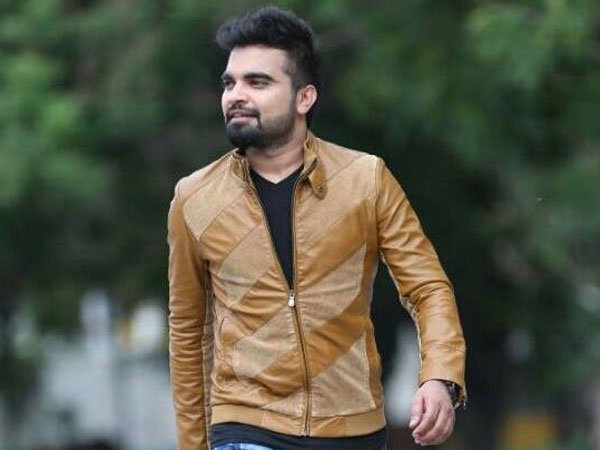 డ్రంకెన్ డ్రైవ్ లో పట్టుబడిన టీవీ యాంకర్ ప్రదీప్