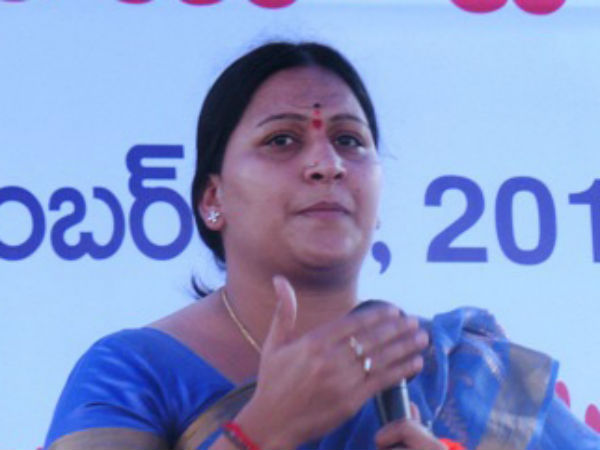 మానుకోటలో కవిత ఓటమి ఇలా