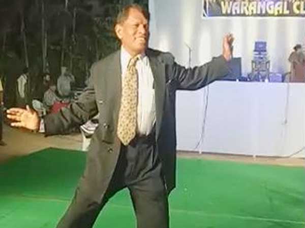 కిరాక్ డ్యాన్స్తో ఆకట్టుకున్న రాజయ్య