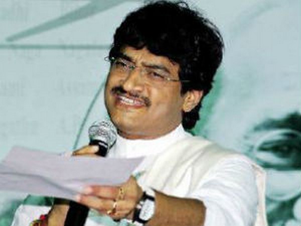 మసాజ్ చేసింది వాస్తవమే