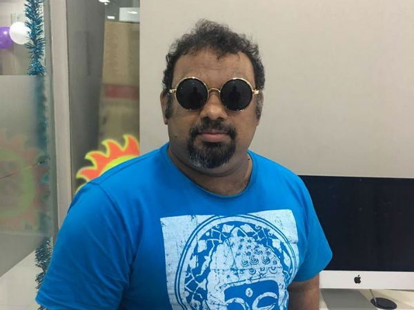 ఈ నేపథ్యంలో...మీడియా...