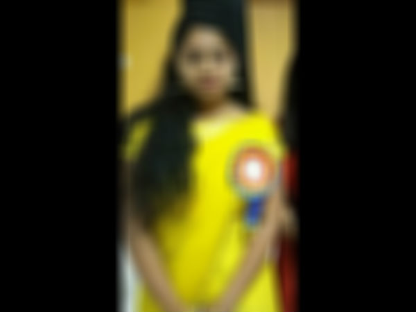 చెప్పుతో కొట్టాలని ఉంది..