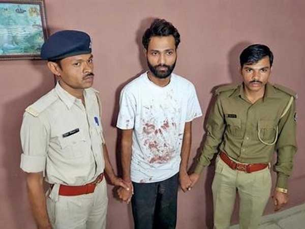ప్రియురాలిని హత్య చేసిన ప్రియుడు
