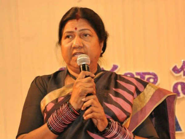 గజల్ శ్రీనివాస్ ఇలాంటివాడా? బాధితురాలికి నన్నపనేని మద్దతు