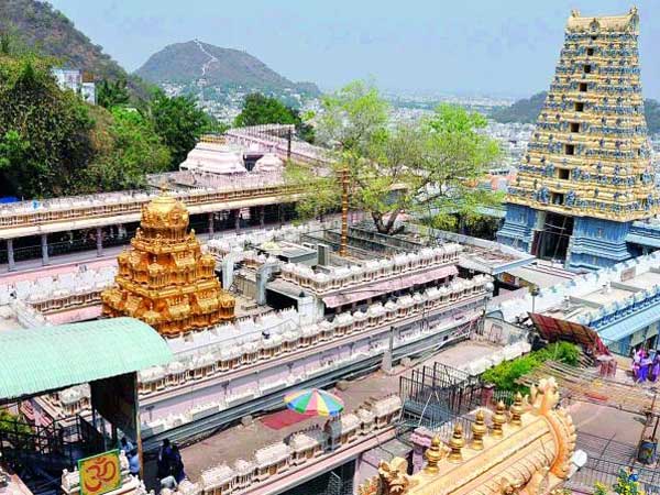 ఆచూకీ కనిపించని సృజన్.. నోరు విప్పని పోలీసులు