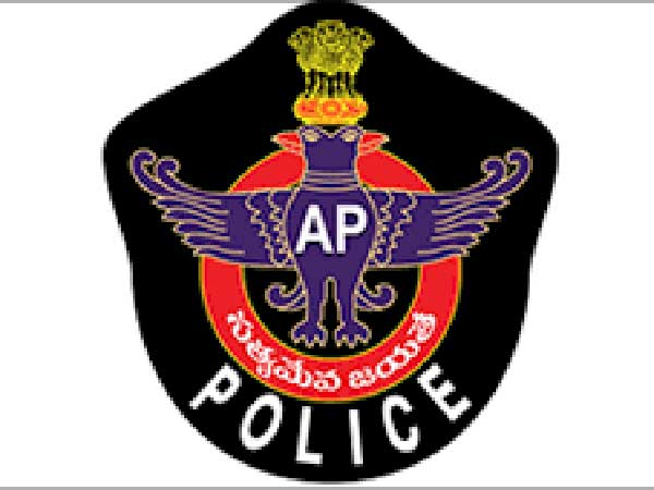 పోలీసుల విచారణ...