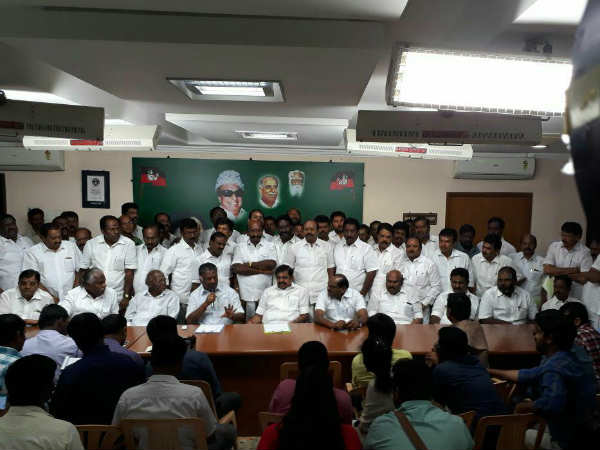 బీజేపీ ఎంపీ జోస్యం