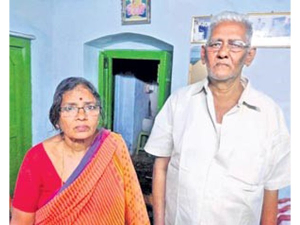 తల్లిదండ్రుల ఆవేదన...