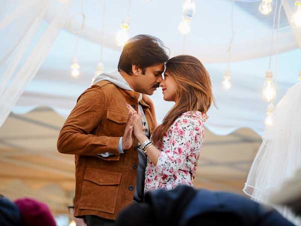 ఫైలుపై చంద్రబాబు సంతకం