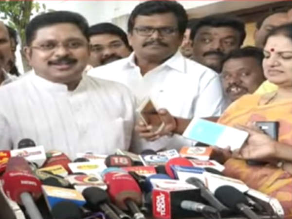 Two MLAs from the AIADMK welcomes TTV Dinakaran in the Assembly Two MLAs from the AIADMK welcomes TTV Dinakaran in the Assembly