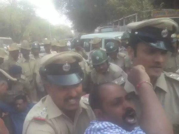 యువకుడి హత్య