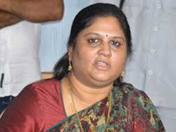 చంద్రబాబుతో సమావేశం...ఆ తర్వాత విమర్శలు