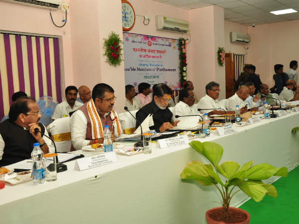 రాయపాటి సాంబశివరావు మాట్లాడుతూ
