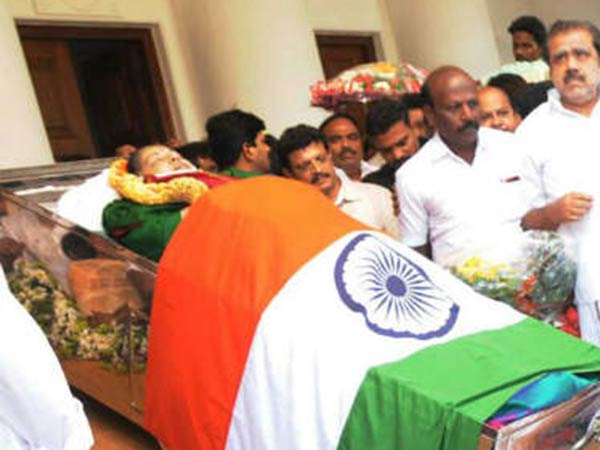 మొత్తం బయటకు వస్తోంది !