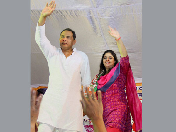 అసదుద్దీన్ పై పోటీ చేస్తాననేది తప్పుడు ప్రచారం
