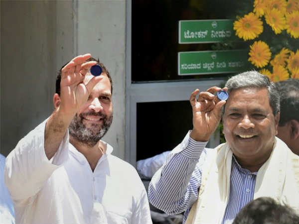 కాంగ్రెస్ జల్సా చేస్తోంది