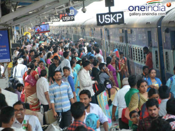 ఊరటనిస్తున్న జన సాధారణ్ రైళ్లు