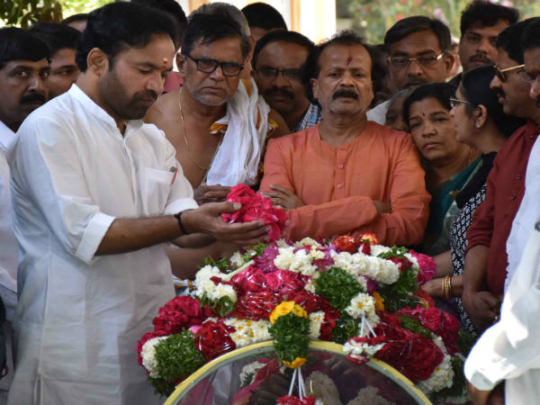 అమెరికా పౌరసత్వాన్ని కోల్పోయిన సునయన