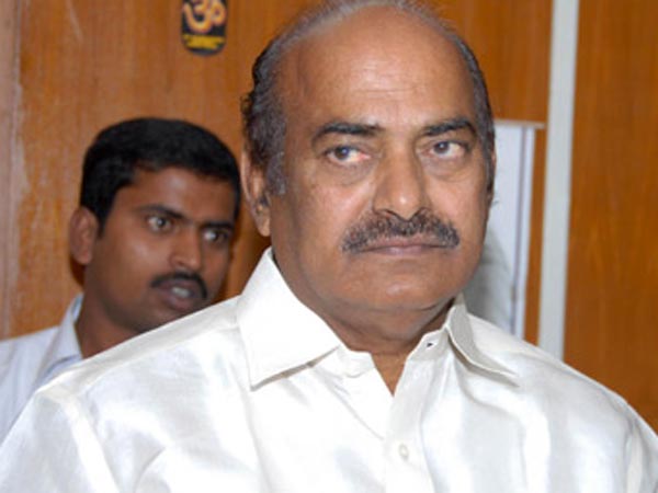 ఆయన ఢిల్లీ వెళ్లినా...