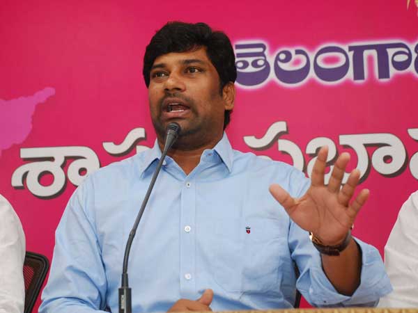 సోషల్ మీడియాలో తప్పుడు ప్రచారం