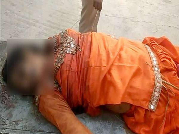 పోలీస్ స్టేషన్లో ఫిర్యాదు
