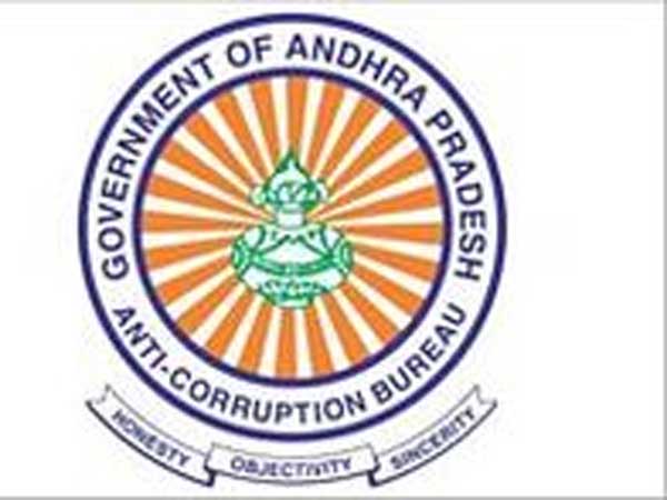 acb raids in Vishaka vuda urban planner pardeep kumar house acb raids in Vishaka vuda urban planner pardeep kumar house