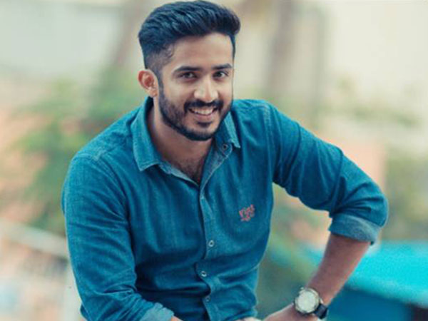 Anchor Ravi attends to court in a case Anchor Ravi attends to court in a case