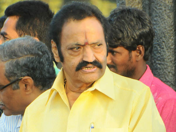 Rich tributes paid to NTR on 22nd death anniversary ,Jr NTR, Kalyan Ram Rich tributes paid to NTR on 22nd death anniversary ,Jr NTR, Kalyan Ram