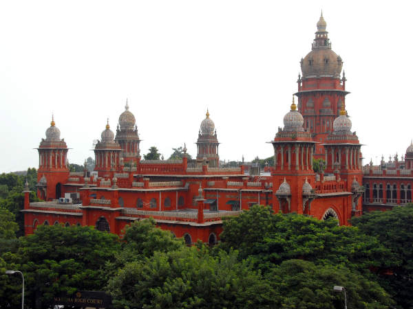 Madras High Court quashes all cases against Vairamuthu Madras High Court quashes all cases against Vairamuthu