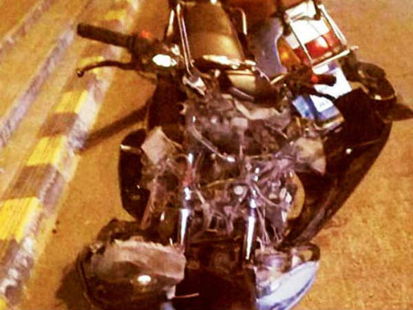 Rash Biker Kills Female Teenager After Dragging Her For 100 Metres Rash Biker Kills Female Teenager After Dragging Her For 100 Metres