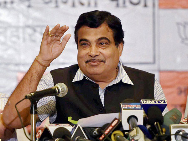 "Go To Pakistan Border, Won't Give Land In South Mumbai" - Nitin Gadkari Tells Navy "Go To Pakistan Border, Won't Give Land In South Mumbai" - Nitin Gadkari Tells Navy