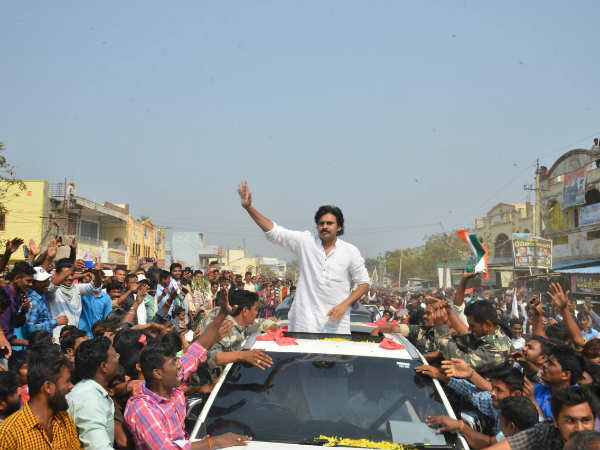 పవన్ ప్రసంగంలో 20 నిమిషాలు ఏం తెలియలేదు