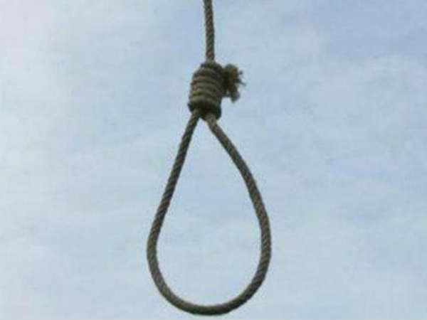 Wife refuses to give TV remote, man commits suicide Wife refuses to give TV remote, man commits suicide