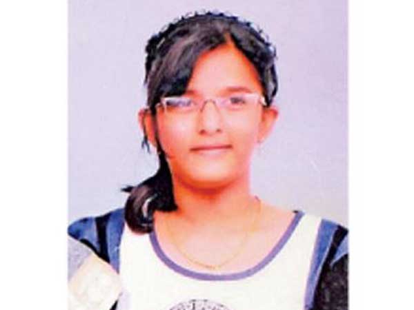 Teen jumps to death in Hyderabad Teen jumps to death in Hyderabad